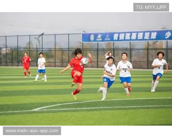 中国足球青训政策助力基层足球发展，中国足球青训营都有哪些