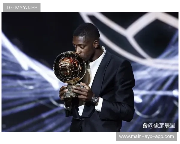 巴萨水货逆袭成王者，荣获金球奖顶尖荣誉，巴萨包揽金球前三