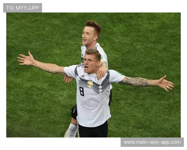 后腰位置成为防守与组织枢纽，后腰属于后卫吗