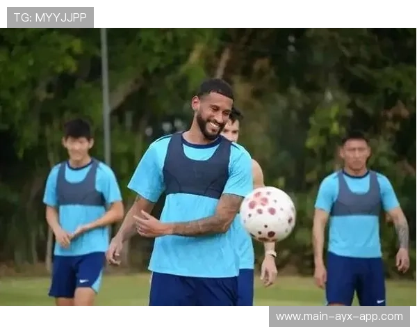 武汉三镇菲尔米诺扫荡不停，二点球几乎全被拿下